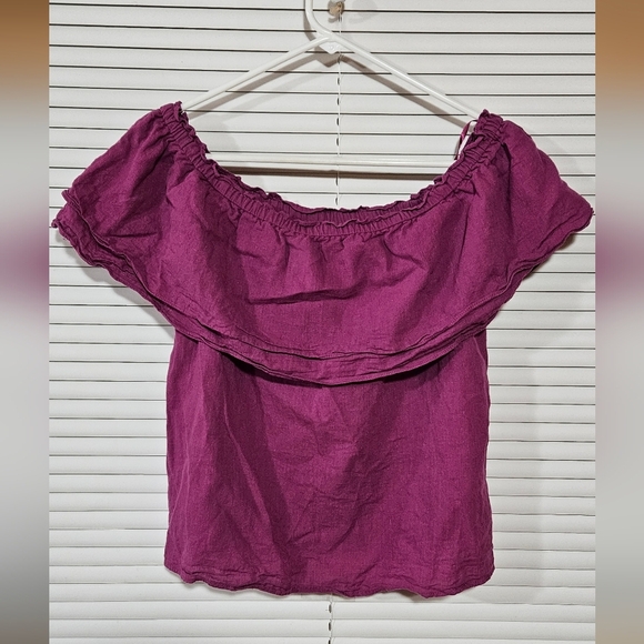 BCBGMaxAzria Tops - BCBGMaxAzria Off-Shoulder Magenta Blouse